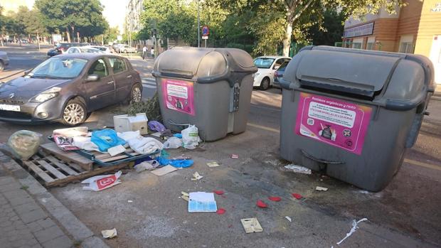 Cerca de 450 personas denuncian la falta de limpieza en la capital en una encuesta de ABC de Sevilla