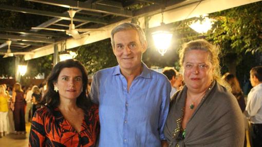 María Liñán, Nacho Isern y María Jesús Carretié