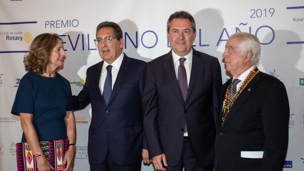 Antonio Pulido recibe la distinción «Sevillano del Año 2019»