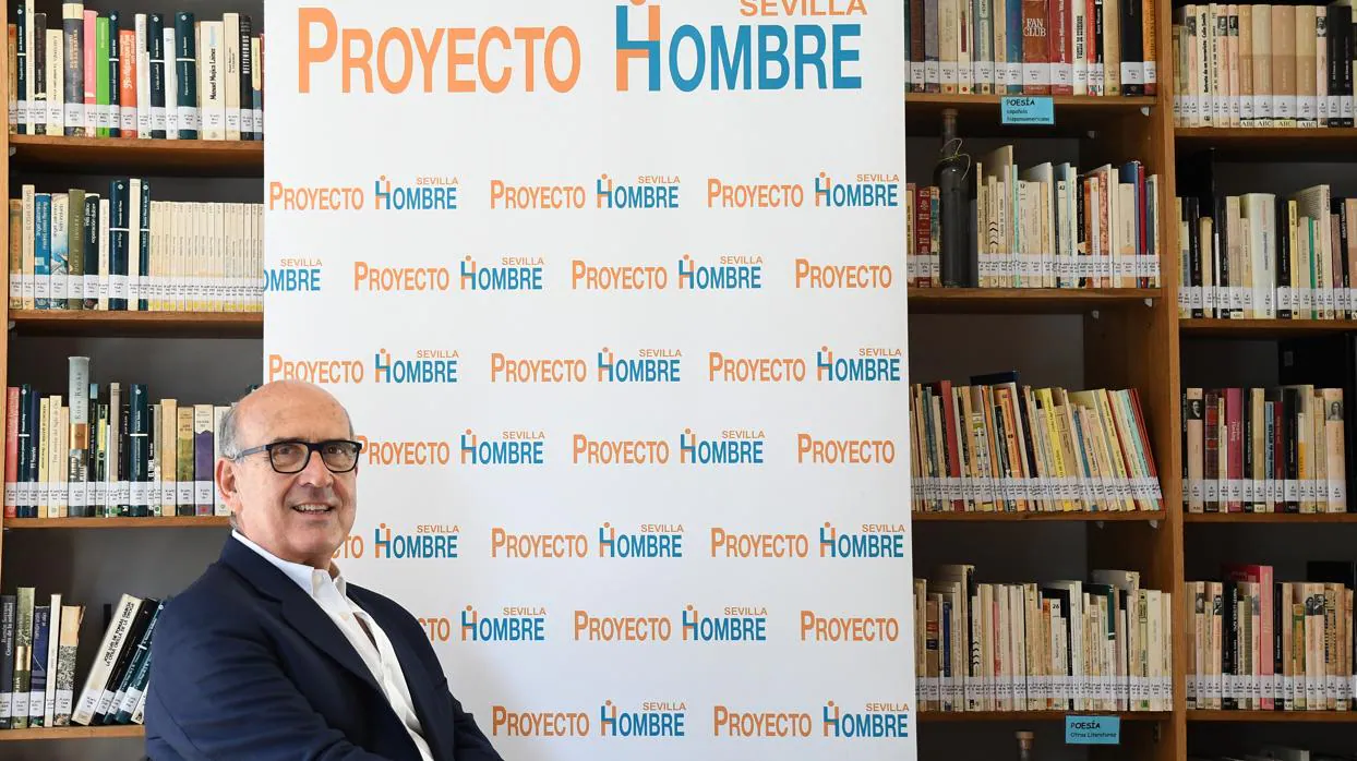 Francisco Herrera del Pueyo, en la sede de Proyecto Hombre
