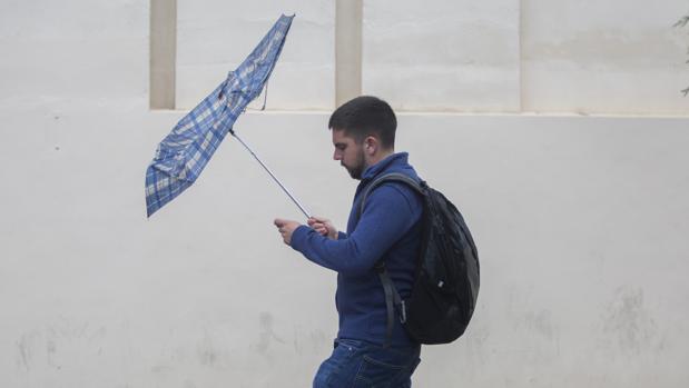 El tiempo en Sevilla: bajada de temperaturas y alta probabilidad de lluvias para este sábado