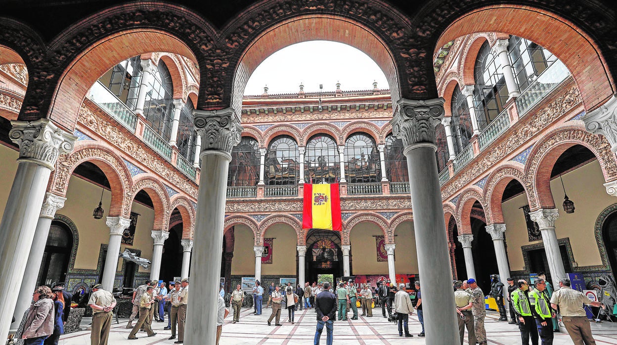 Patio del edificio de la Capitanía General en la Plaza de España