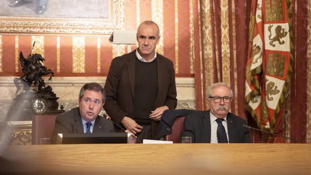 El Ayuntamiento de Sevilla aprueba «frenar la proliferación de casas de apuestas»