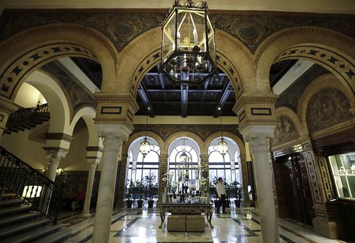 El Hotel Alfonso XIII ha sido históricamente el hotel más lujoso de lSevilla