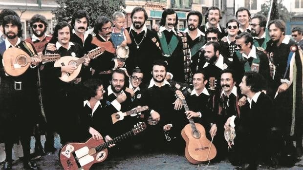 Pascual González: El jipi que cantaba Clavelitos
