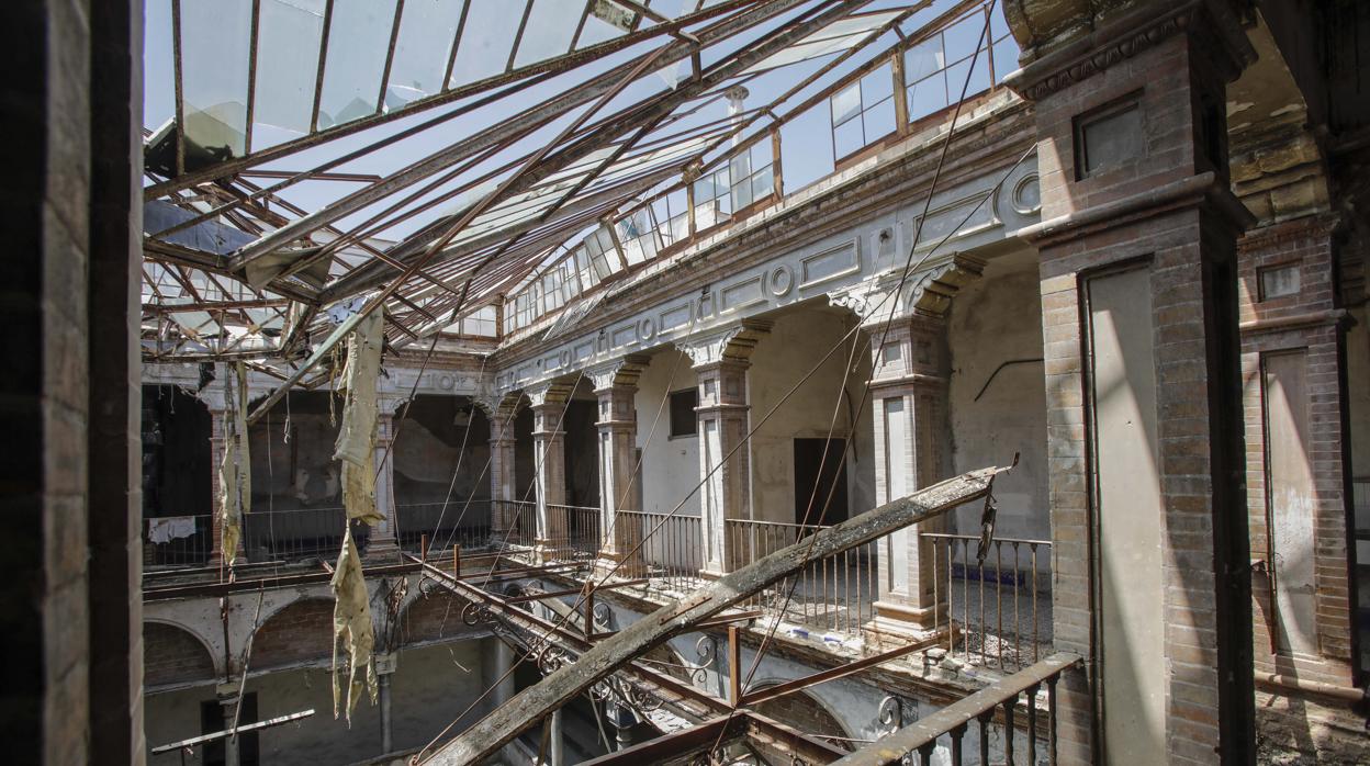 Interior del antiguo cine Trajano