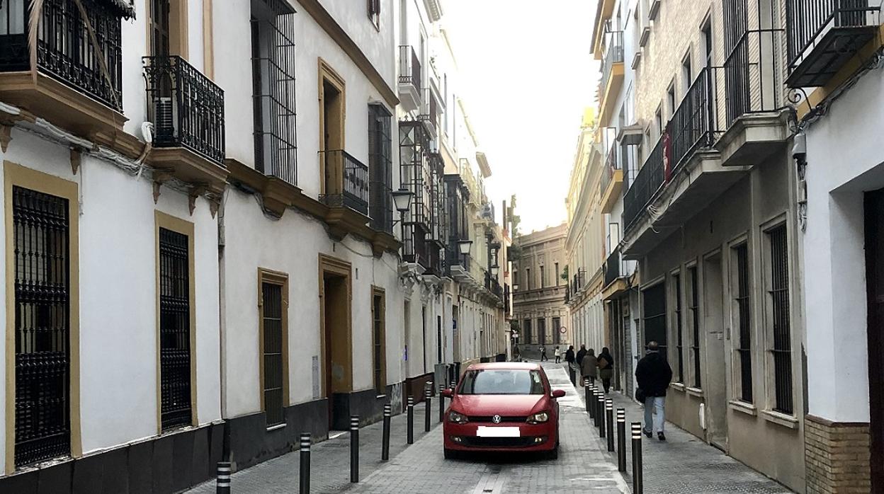 Abierto al tráfico el tramo de San Vicente entre la plaza del Museo y Cardenal Cisneros