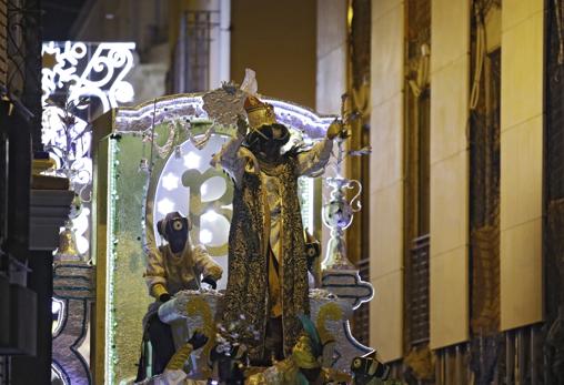 Todas las galerías de imágenes de las Cabalgatas de Reyes Magos de Sevilla de 2020