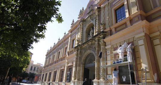 La fachada del Museo de Bellas Artes