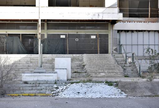 Situación en la que se encuentra la entrada del Hospital Militar de Sevilla