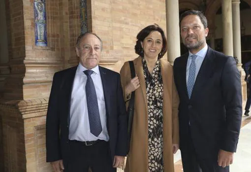 Carlos López-Romero García, Covadonga Fernández-Castrillón Fernández y Mario Medina Pérez