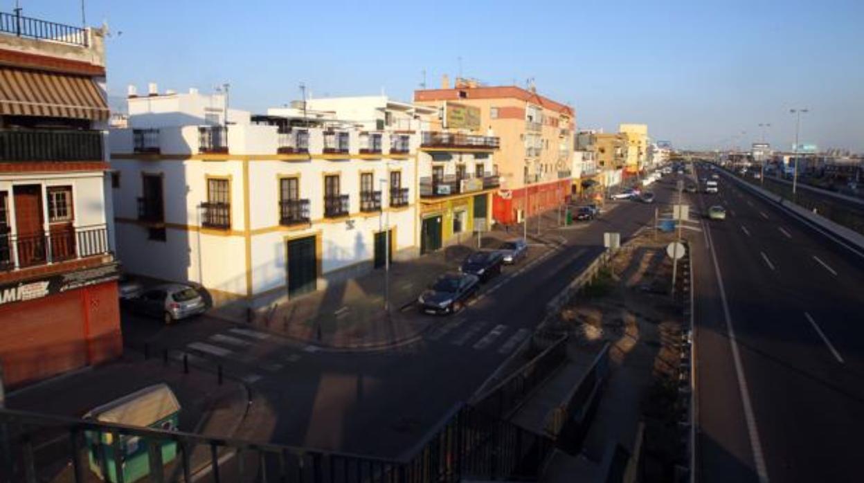 El accidente tuvo lugar en un carril de incorporación a la A-92, a su paso por Torreblanca