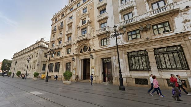 Unos 200 clientes del centro de Sevilla, afectados por una avería eléctrica