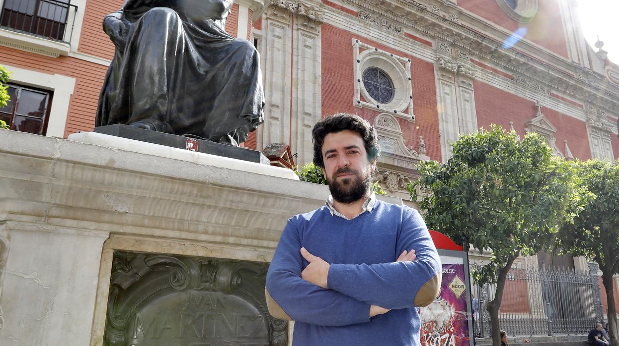 Manuel López Soriano en la Plaza del Salvador