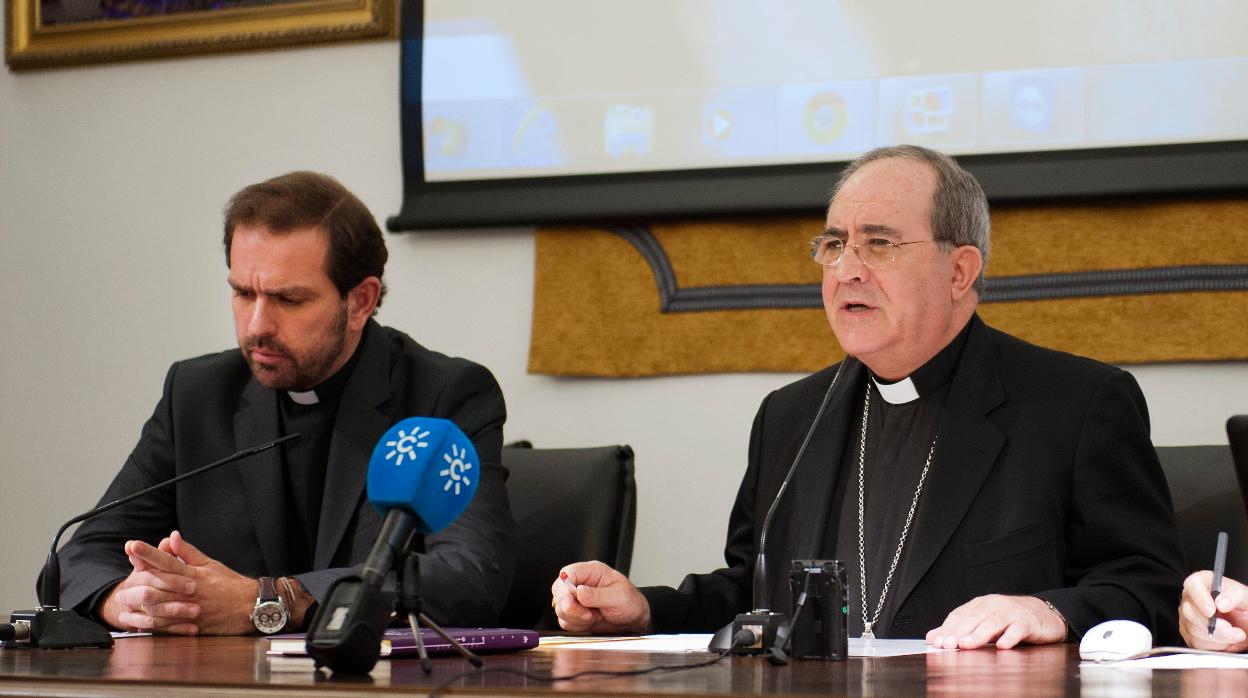 Juan José Asenjo durante una rueda de prensa