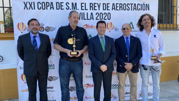 Tablada pide su sitio en la aviación tras la regata de globos