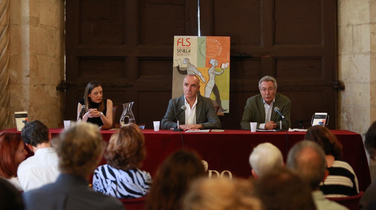 Entrega en la Feria del Libro de 2019 del noveno Premio Hermanos Machado