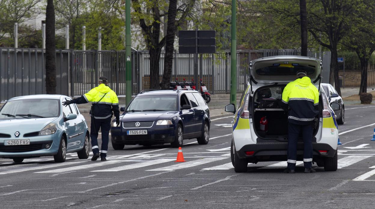 La Policía Local está haciendo controles en distintos puntos de Sevilla