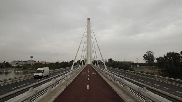 Octavo día de encierro en Sevilla: la ciudad fantasma