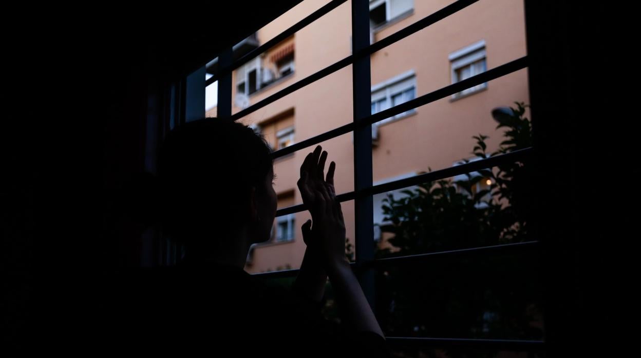 Aplauso sanitario desde una ventana