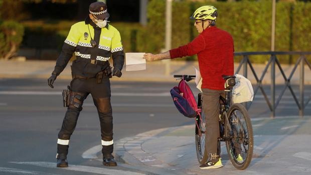 Coronavirus en Sevilla: se disparan las denuncias en el tercer domingo de confinamiento