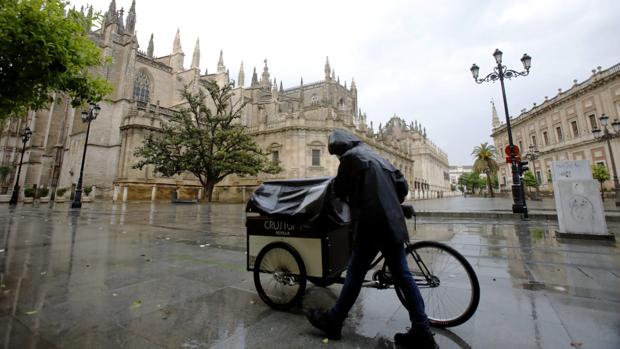 El tiempo en Sevilla: tormentas y lluvias debido a la llegada de una borrasca fría a la península