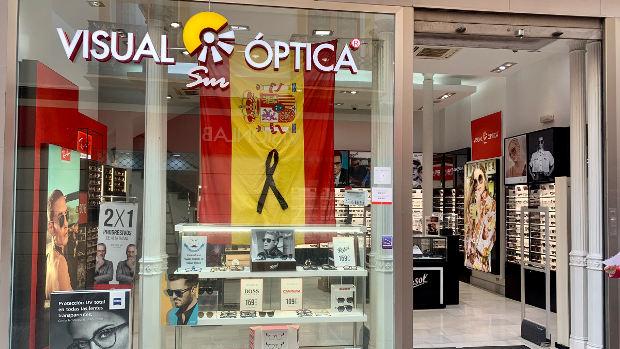 La cadena sevillana Visual Sur Óptica mantiene abiertos 19 centros para atender urgencias