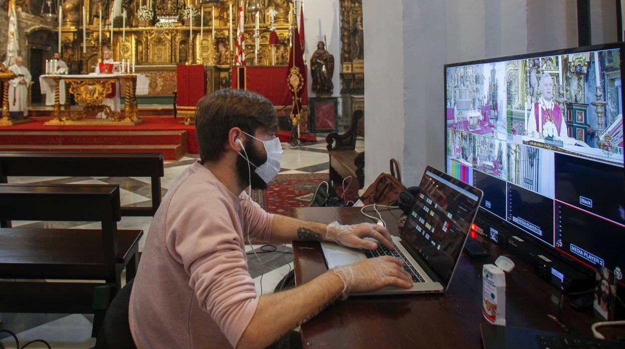 La misa del pasado Domingo de Ramos en la iglesia de los Terceros