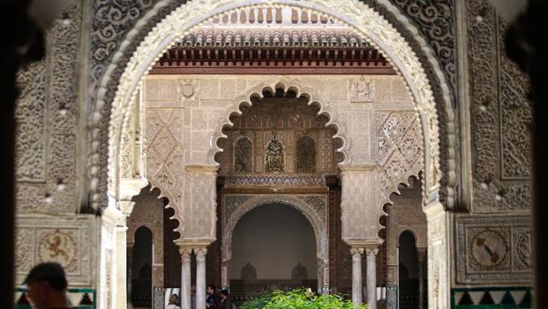 Las claves para recuperar el turismo en Sevilla: mejorar las colas y ampliar horarios de los monumentos