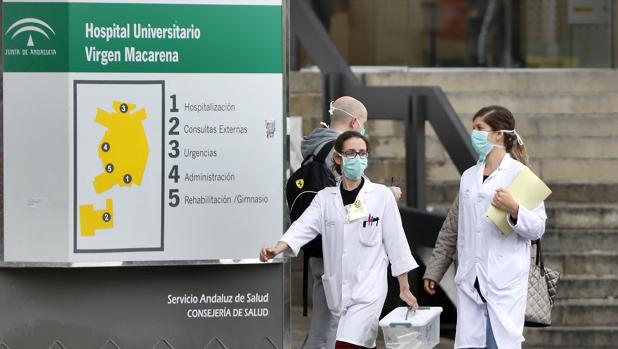 Milagro en el Hospital Virgen Macarena tras la marcha del gerente: «desaparecen» casi 200 de los 267 sanitarios de baja