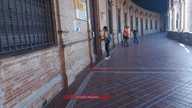 La oficina de Extranjería de Sevilla retoma este lunes la atención presencial con cita previa