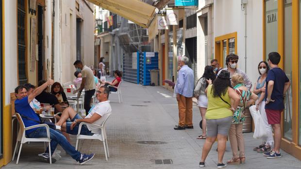 Los bares de Sevilla podrán abrir hasta las tres de la madrugada