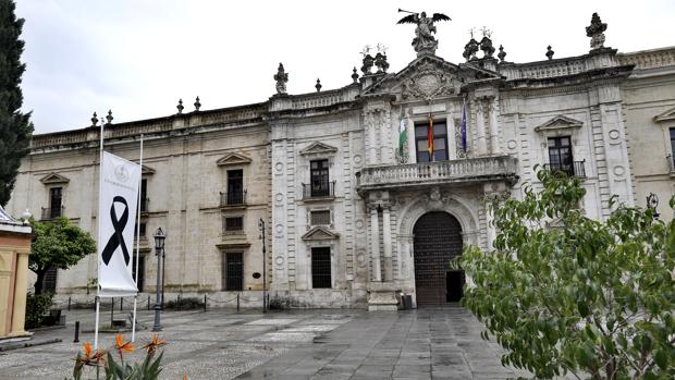 La Universidad de Sevilla volverá el próximo curso con los estudiantes rotando entre clases y sesiones on line