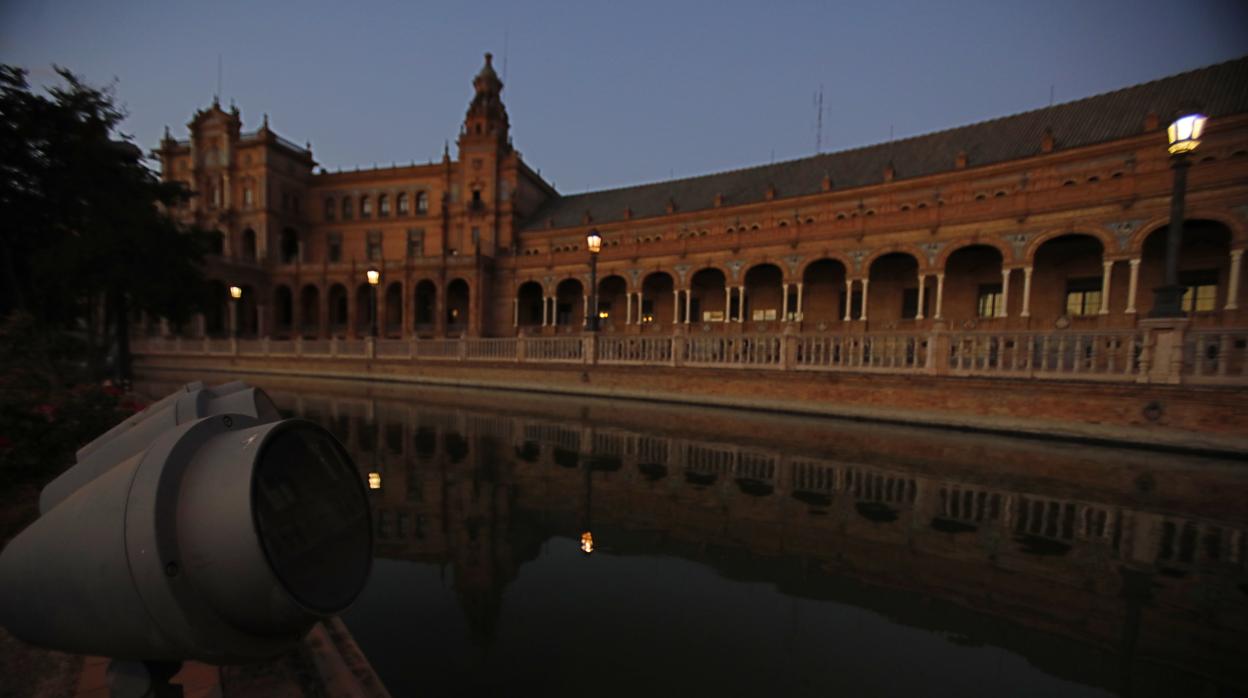 La Plaza de ESpaña se iluminará en la noche de este martes por el síndrome de Dravet