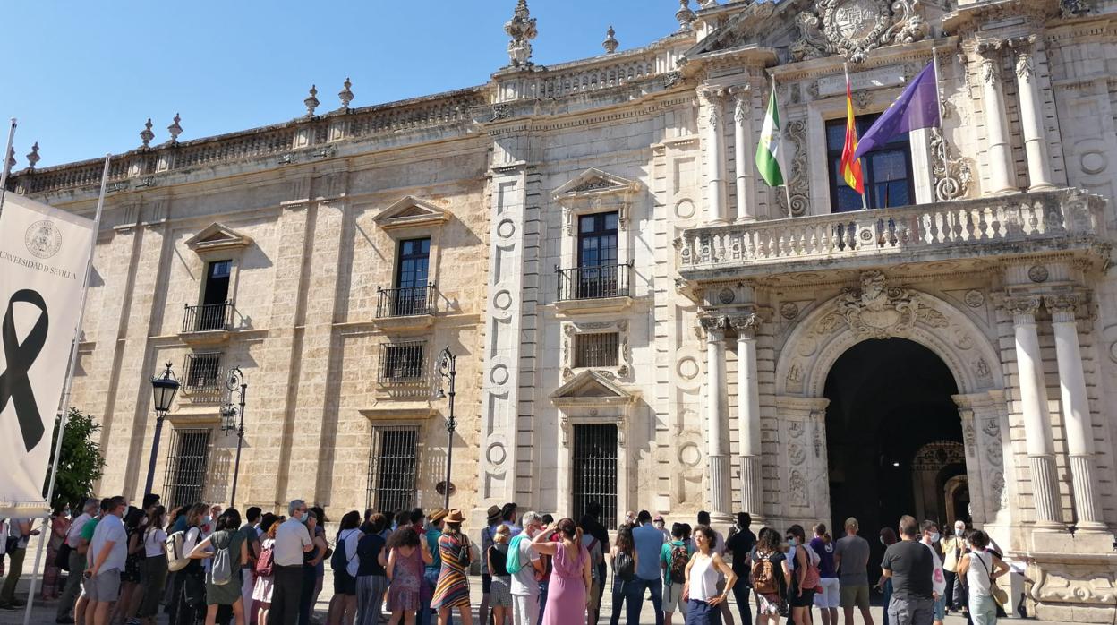 La Universidad de Sevilla ya permite hacer exámenes presenciales