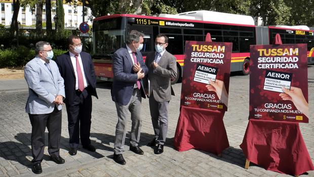 Los autobuses de Tussam mantienen a raya al coronavirus