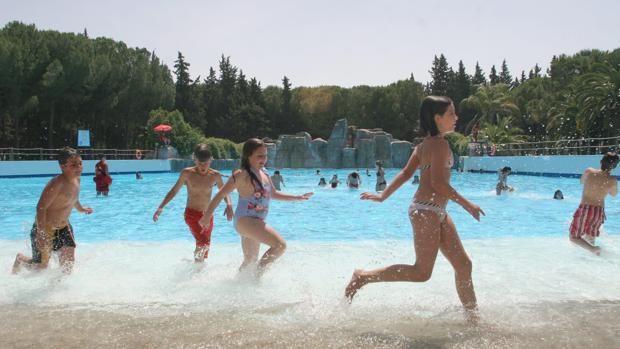 Aquopolis Sevilla abre el 1 de julio con las medidas de precaución necesarias ante el Covid-19