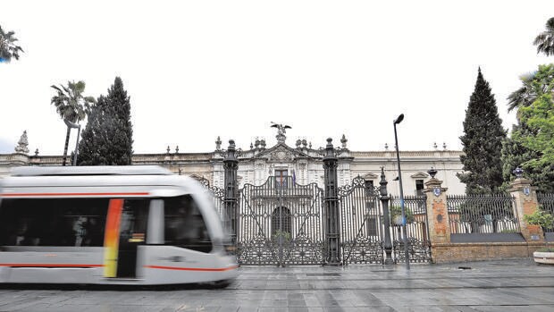 La Universidad de Sevilla prevé retrasar el inicio del curso al 5 de octubre