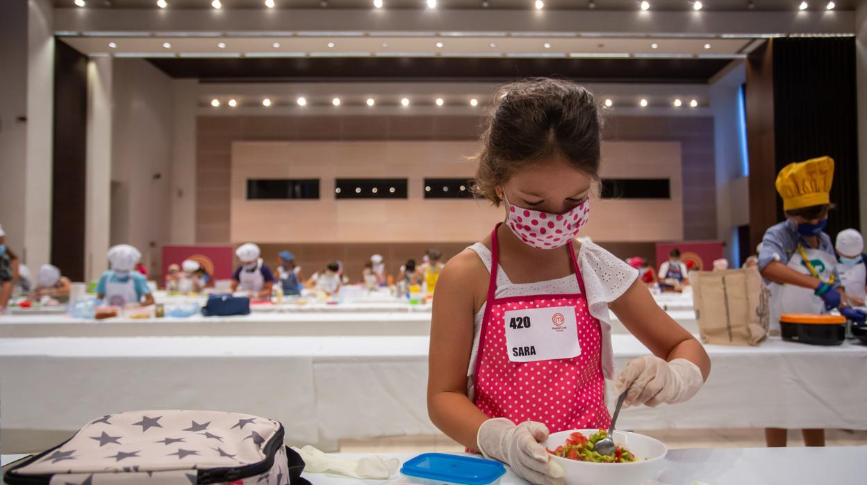 Una participante en el casting de Masterchef Junior en Sevilla