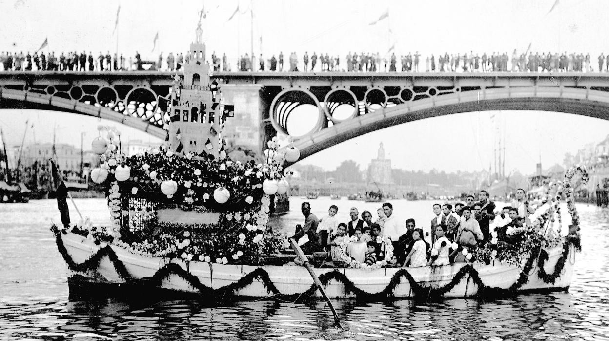 La foto del primer premio de lanchas adornadas fue portada de ABC el 29 de julio de 1925