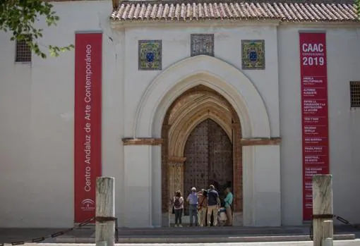 Fachada del Centro de Arte Andaluz Contemporáneo