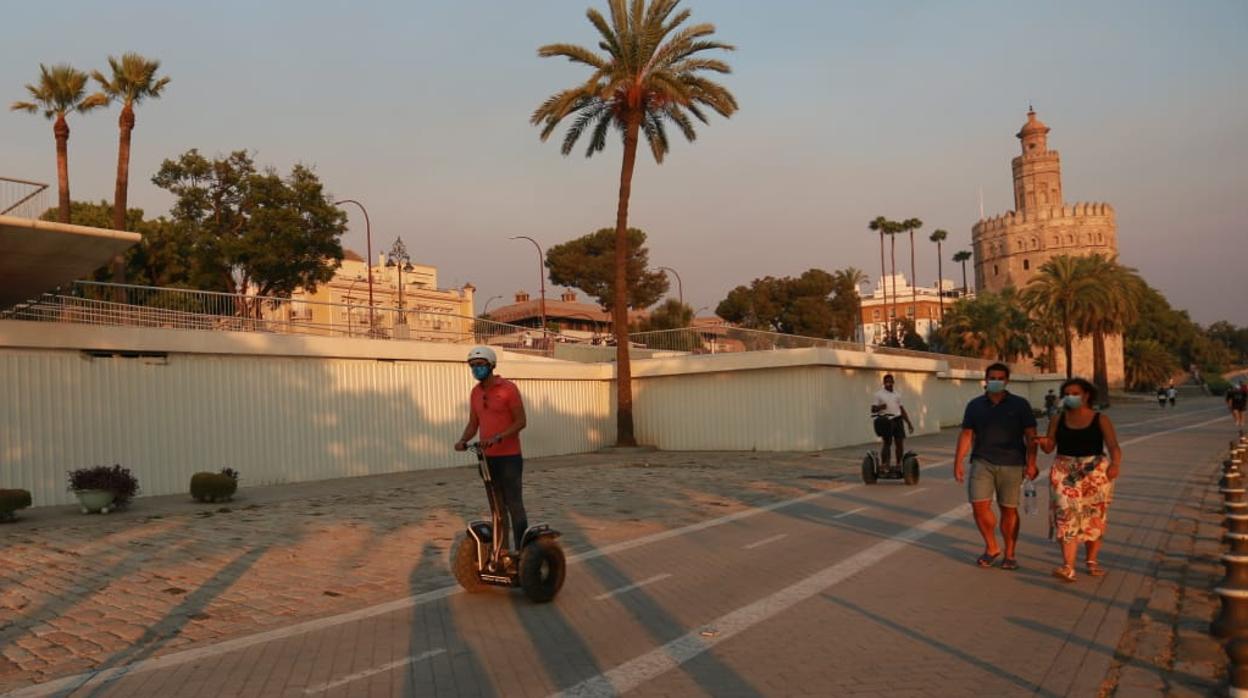 Locales actualmente sin uso que podrían albergar la comisaría de Marqués de Contadero