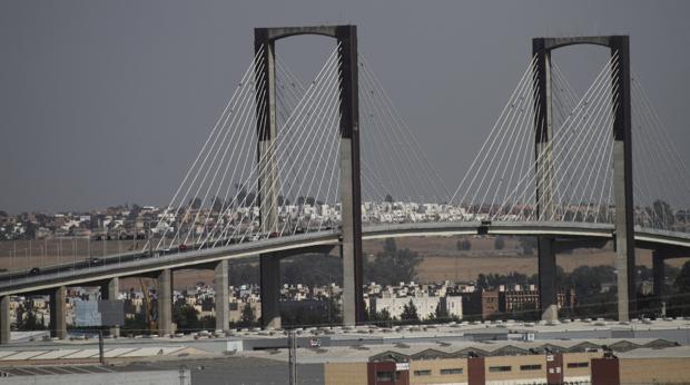 El Gobierno abre la licitación para la ampliación del puente del Centenario