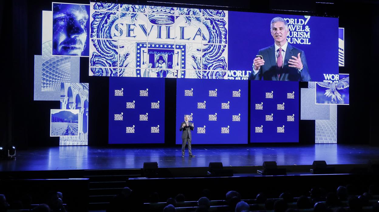 Escenario de la cumbre de la WTTC en Fibes del año pasado