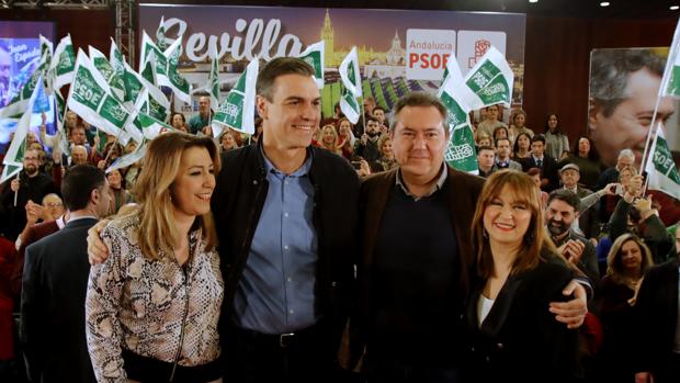 Espadas hace sitio al sanchismo en Sevilla para buscar el liderazgo de los socialistas