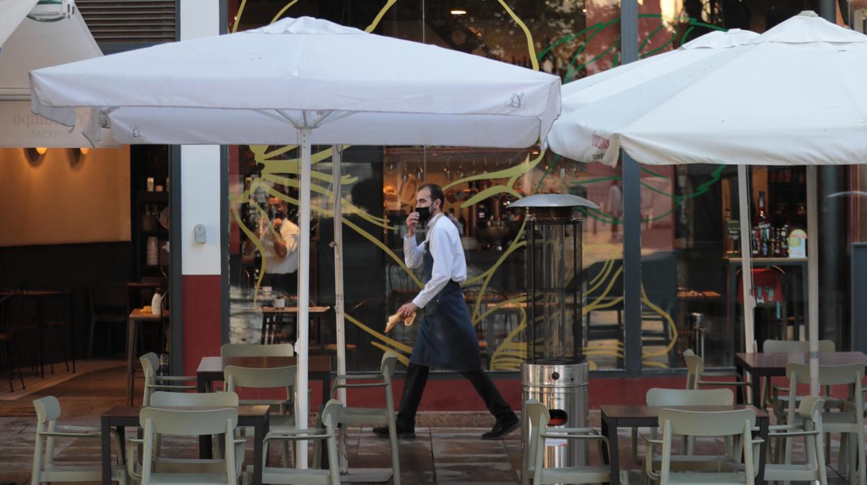 Una terraza de un bar en Sevilla