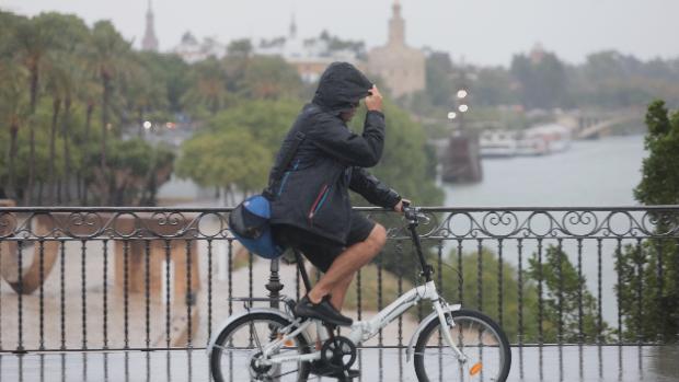 El tiempo en Sevilla: activado el aviso amarillo por fuertes lluvias y tormentas