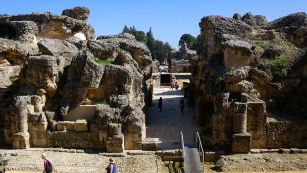 Cultura abre las puertas de Itálica y Carmona a los colegios de Sevilla