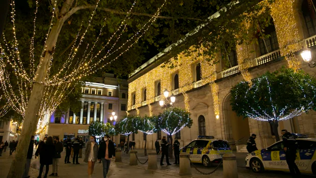 Todo lo que tienes que saber de la Navidad de Sevilla 2020: luces, actividades y ruta de belenes