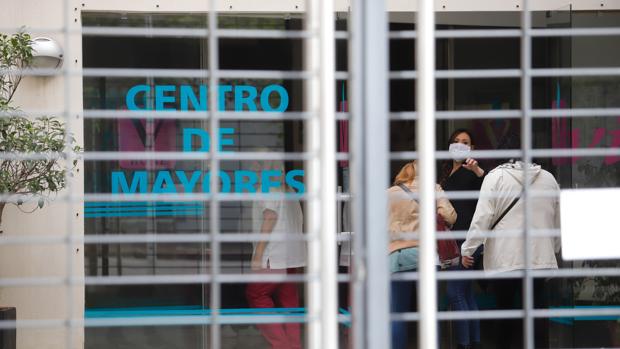 Investigan a las directoras de tres residencias de Sevilla por el trato a los mayores en la pandemia